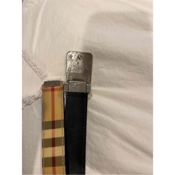 Burberry Black and Gold Women's Belt - Picture 3 of 8